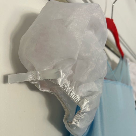 Disney deluxe Cinderella dress - EUC - Picture 4 of 7